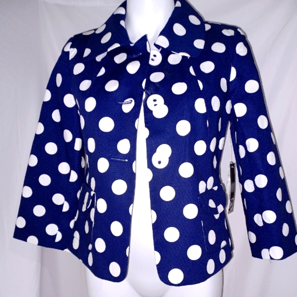 🔴 Blue & White Polka Dot Jacket
